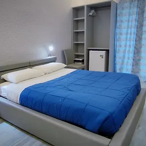 2* Pensión Nitto House